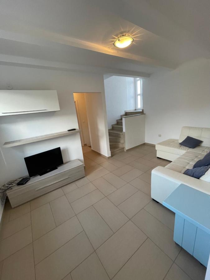Villa Lina Премантура Екстериор снимка